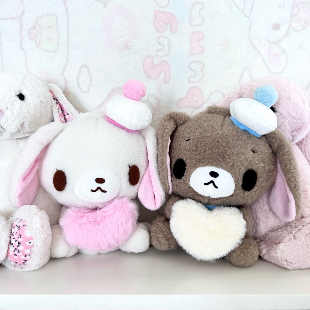 Sanrio Japan Shirousa and Kurousa Heart Plush Set